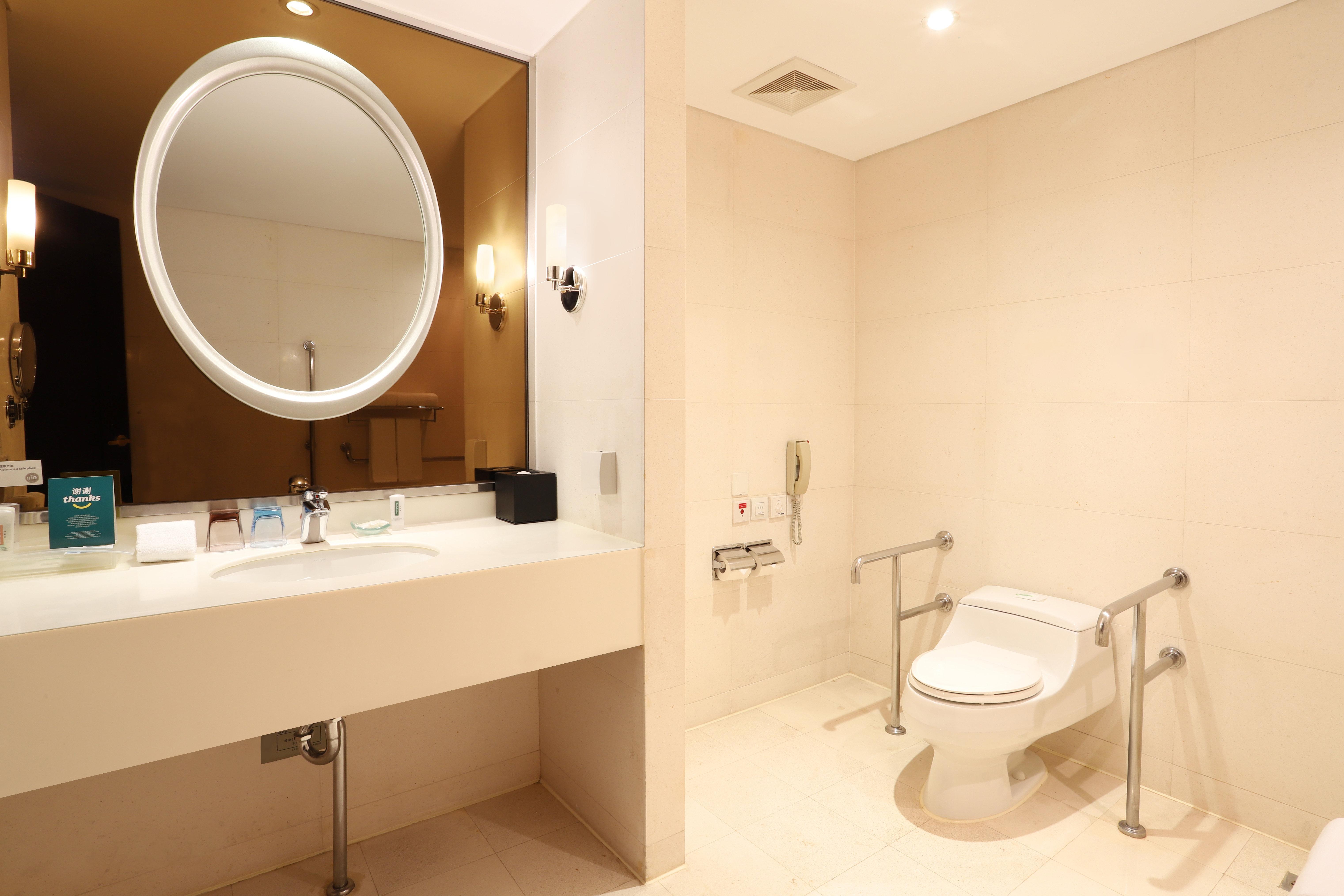 Holiday Inn Shanghai Pudong Nanpu By Ihg Exterior photo