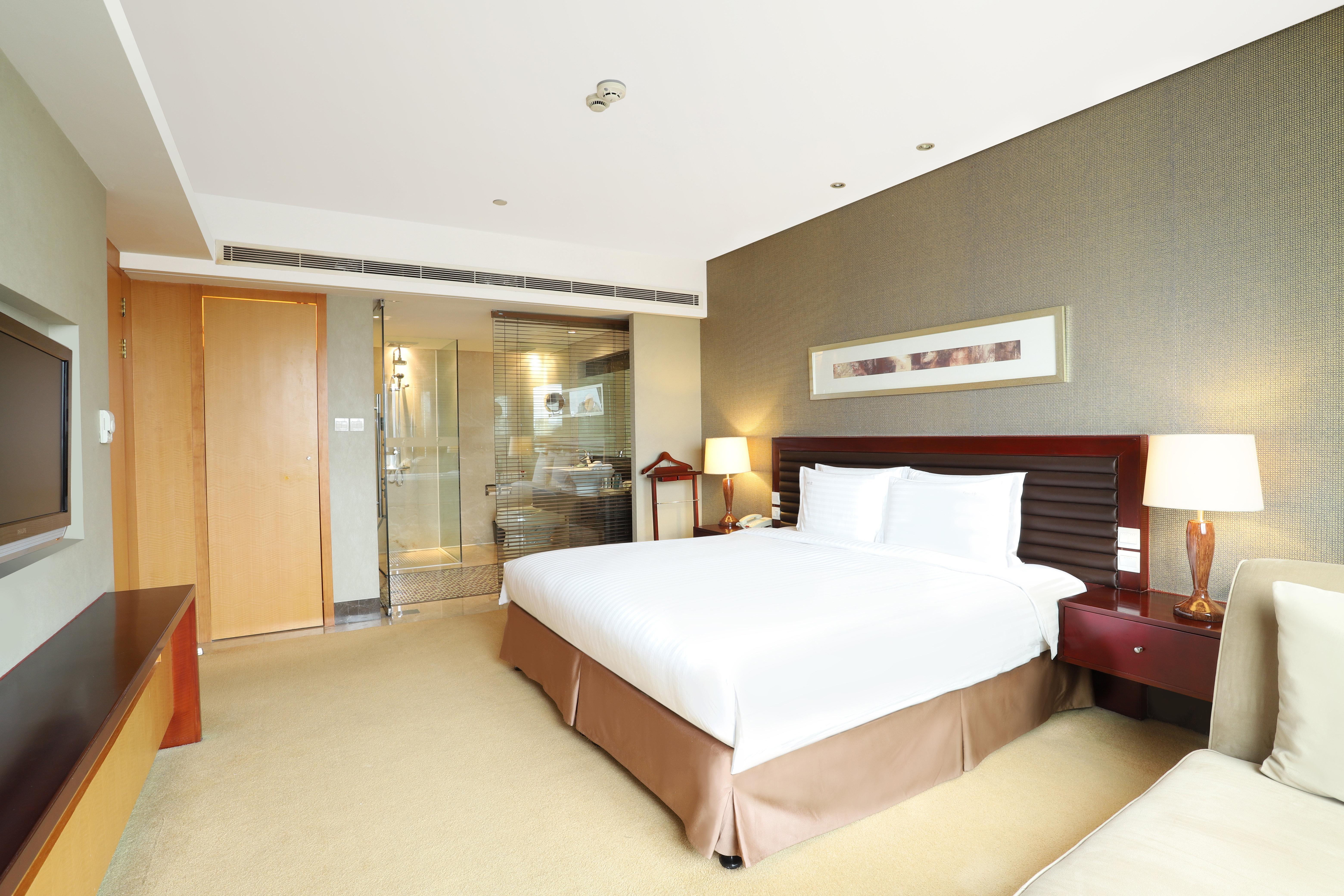 Holiday Inn Shanghai Pudong Nanpu By Ihg Exterior photo