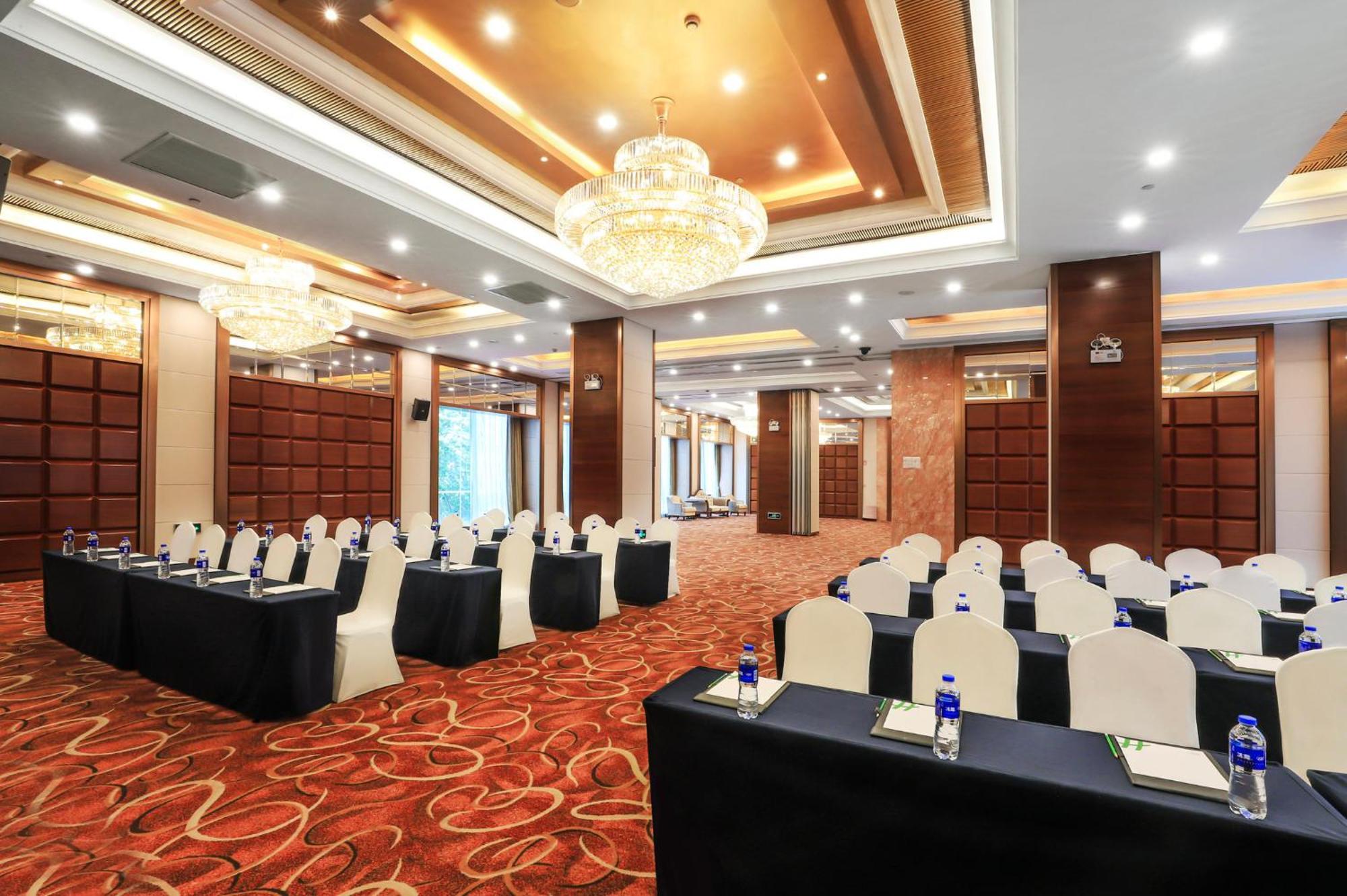 Holiday Inn Shanghai Pudong Nanpu By Ihg Exterior photo