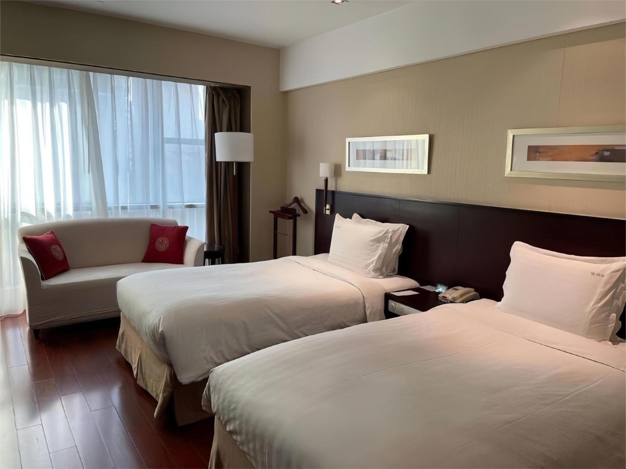 Holiday Inn Shanghai Pudong Nanpu By Ihg Exterior photo